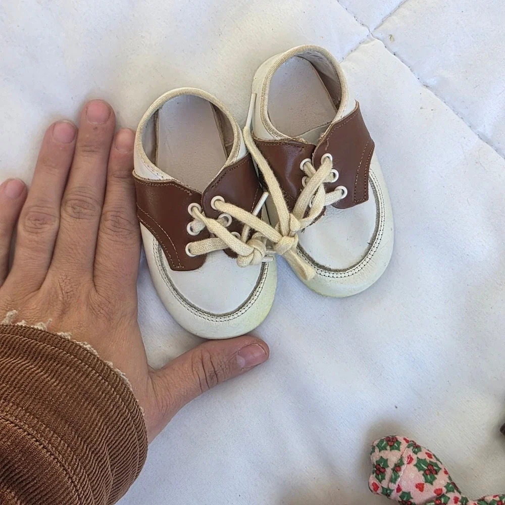 Vintage Baby Saddle Shoes White Brown Leather Lace Up Toddler Infant Size 2 1940